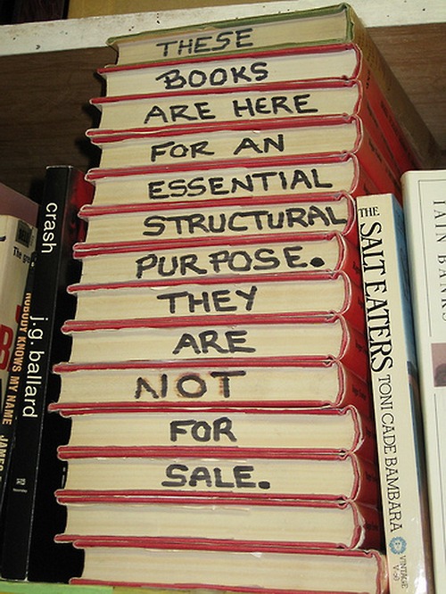 books_a-public-flogging-100202